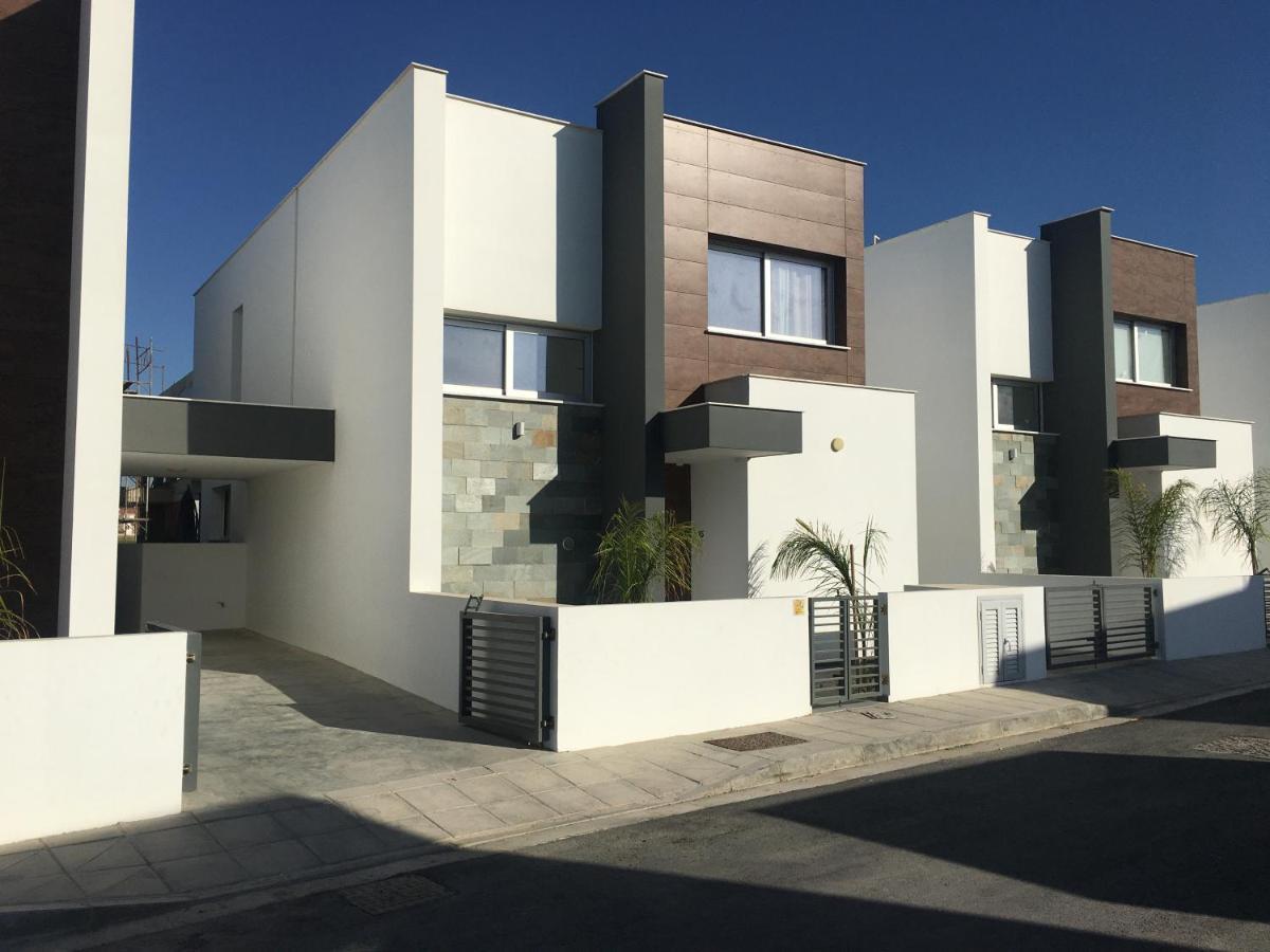 Mobina Villas Larnaka Exterior foto