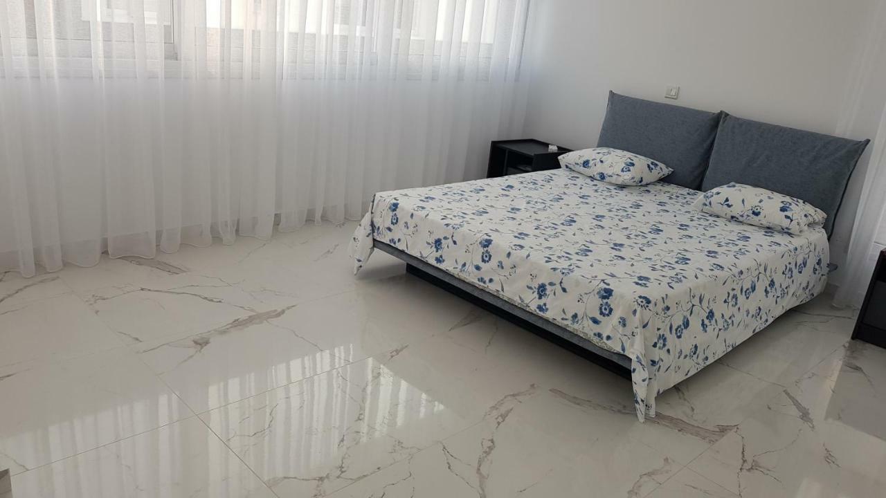 Mobina Villas Larnaka Exterior foto