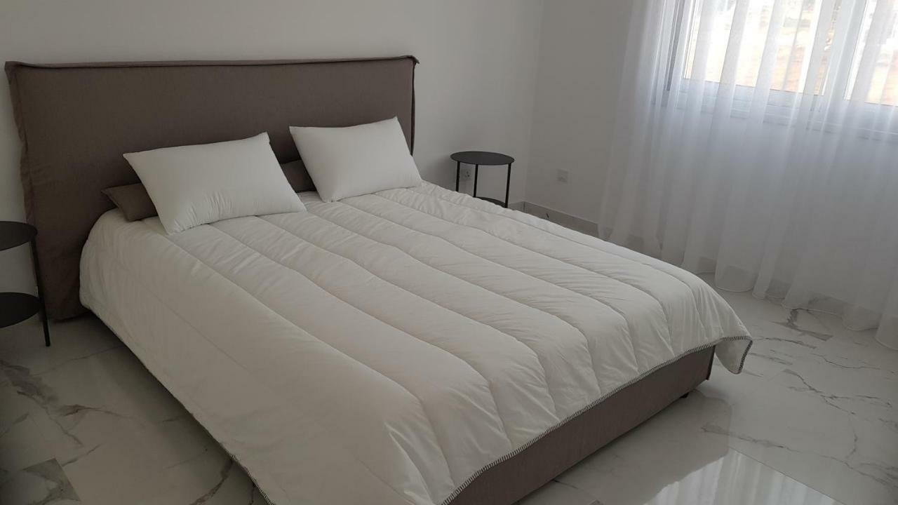 Mobina Villas Larnaka Exterior foto